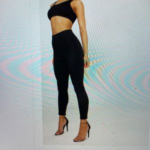 Brand new pretty little thing leggings